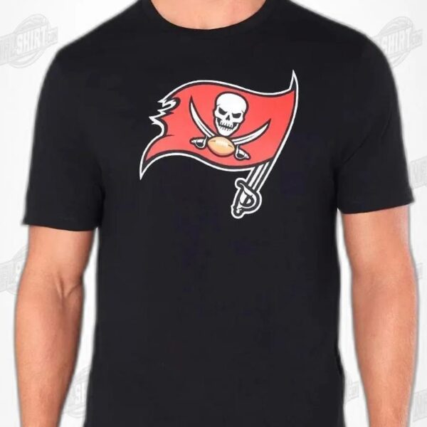 Skull Flag Logo Tampa Bay Buccaneers Shirt